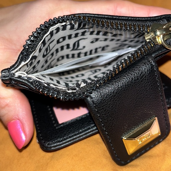 Juicy Couture Black pink and red zipper wallet NWOT - Picture 6 of 6